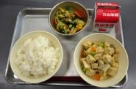 ごはん　　高野豆腐の卵とじ　　ごま酢和え