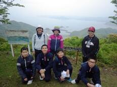 ボランティアで参加していた卓球部の生徒と指導者