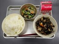 ごはん　　大豆の磯煮　　きゅうりとわかめの酢の物