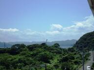 3階からの対岸と青空