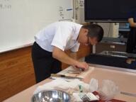 魚さばきの実演