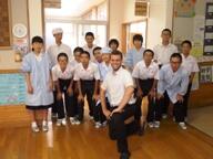 子どもたちと記念写真