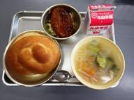 バーガーパン 煮込みハンバーグ ゆでキャベツ オニオンスープ バーガーパン 煮込みハンバーグ ゆでキャベツ オニオンスープ