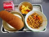 減量コッペパン スパゲティナポリタン フルーツカクテル 減量コッペパン スパゲティナポリタン フルーツカクテル