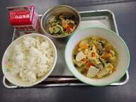 親子丼 麦ごはん きゅうりと千切り大根の酢の物 親子丼 麦ごはん きゅうりと千切り大根の酢の物