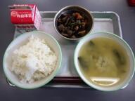 ごはん ひじき煮 豆腐のみそ汁 ごはん ひじき煮 豆腐のみそ汁