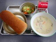 コッペパン 秋味シチュー パインサラダ コッペパン 秋味シチュー パインサラダ