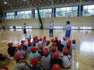 交通安全教室（１・２年）