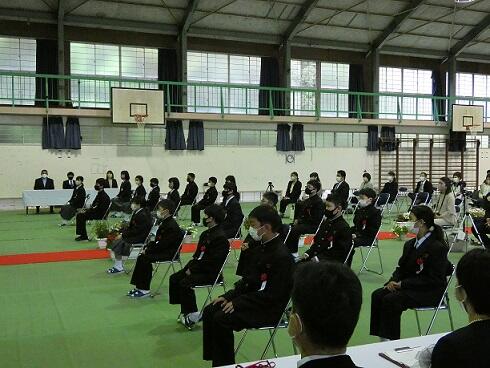 会場全景。前から