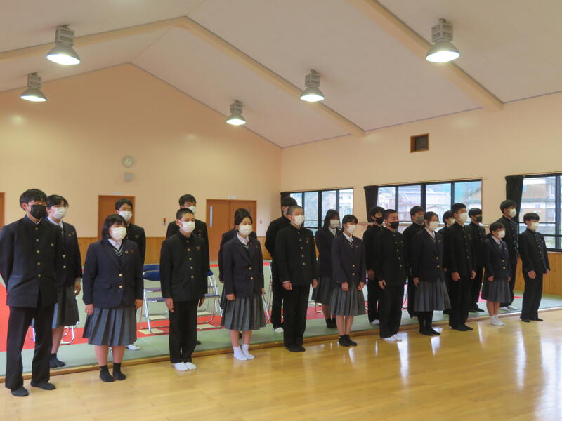 誓いの言葉を述べています