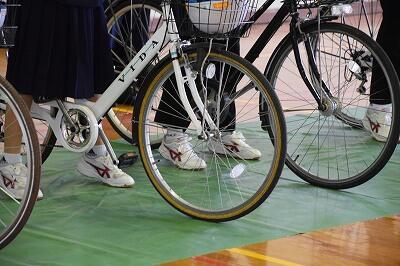 自転車点検のようす