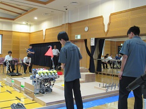 パイロットは機械科1年の安藤君