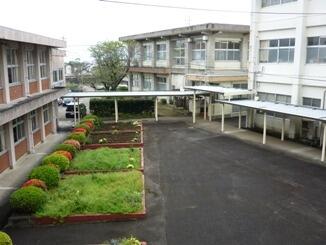 清掃前の都農高校