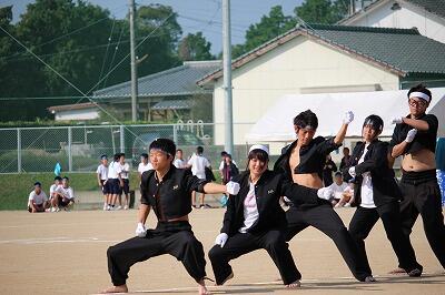 団別応援の様子 団別応援の様子