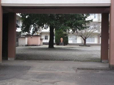 大清掃できれいになった都農高校　校内