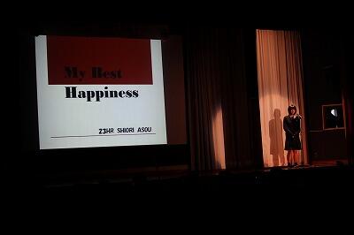 弁論発表の様子 弁論発表の様子