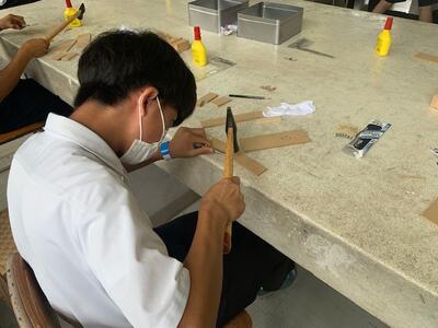 筆箱の製作　木材加工風景