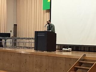 スカイ先生のスピーチ