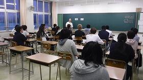 集中して受講しています