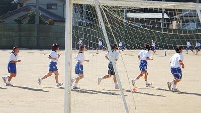 保健体育（長距離走）の様子