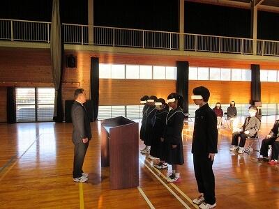 旧執行部に感謝状が贈られました。