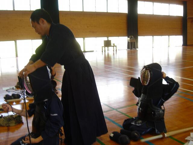 防具をつける練習