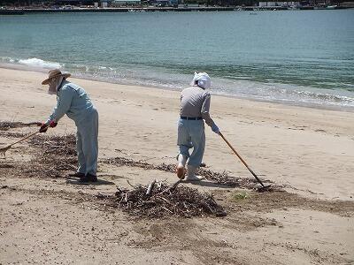 地域の方々も汗いっぱいになってきれいにしていただきました。