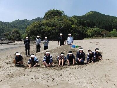 砂の滑り台を造りました！