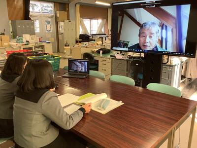 「高千穂ムラたび」の飯干さんにヨーロッパ観光客のことをオンラインでインタビュー