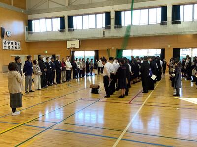 講師（22名）と生徒たちとの対面式