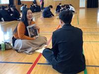 講師との対話では生徒たちはたくさん話していた